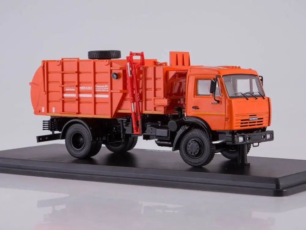 New SSM 1/43 KAMAZ 43253 MKM-4503 GARBAGE USSR TRUCK BY Start Scale Models SSM1273 Diecast Model for Collection Gift