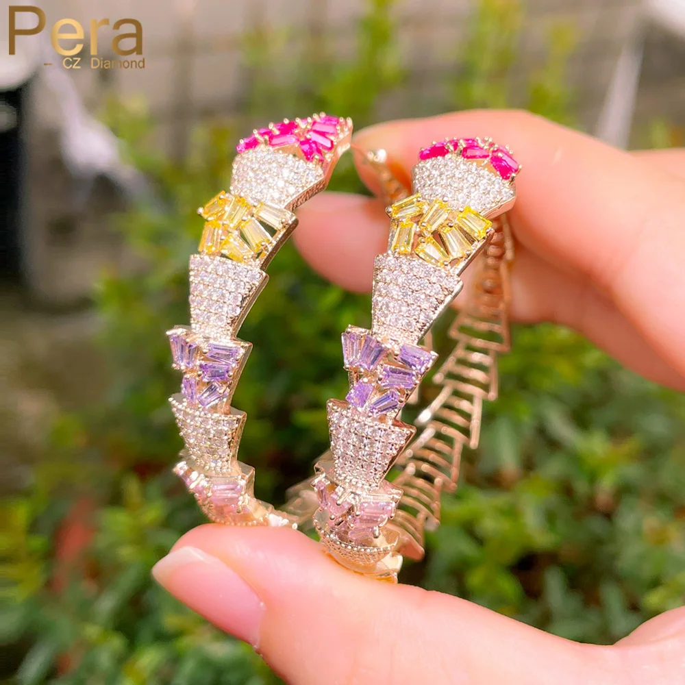 

Pera Brand Design Light Yellow Gold Color Baguette CZ Stone Charm Big Circle Hoop Earring for Women Party Jewelry pendiente E762