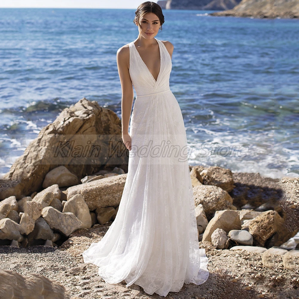 Abiti da sposa senza maniche in pizzo con scollo a v profondo Sexy 2021 eleganti pieghe Sweep Train Button Back A-Line abiti da sposa