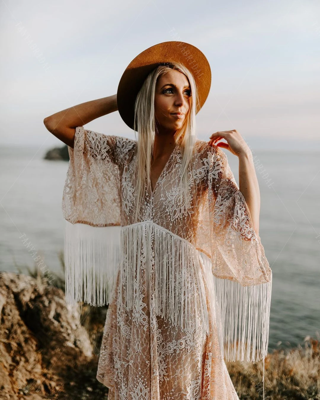 Unique Lace Wedding Dresses Tassel Finger Flutter Bridal Gowns Boho Pregnant Vestido de Noivas Flare Sleeve   DW536