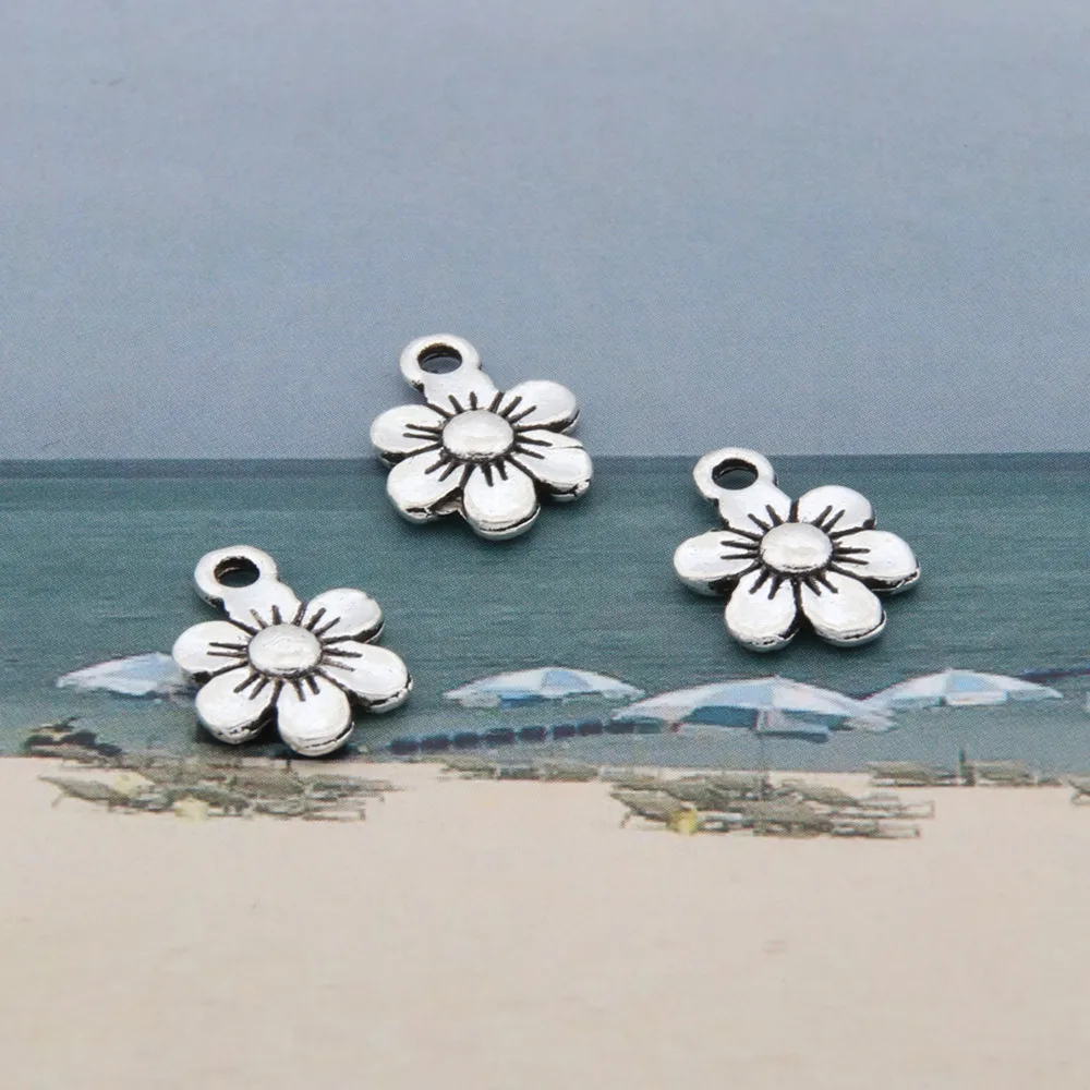 50pcs  Silver Color Cute Flower Beads Charms Plants Nature Pendant Bracelet Necklaces Jewelry Wholesale A3357