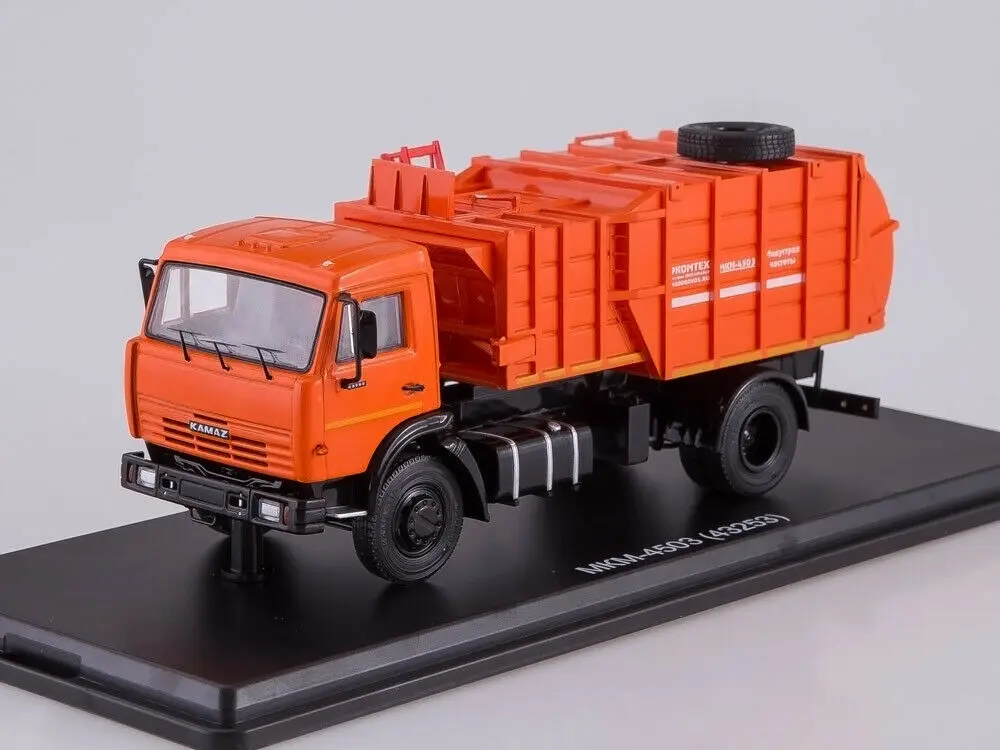 New SSM 1/43 KAMAZ 43253 MKM-4503 GARBAGE USSR TRUCK BY Start Scale Models SSM1273 Diecast Model for Collection Gift