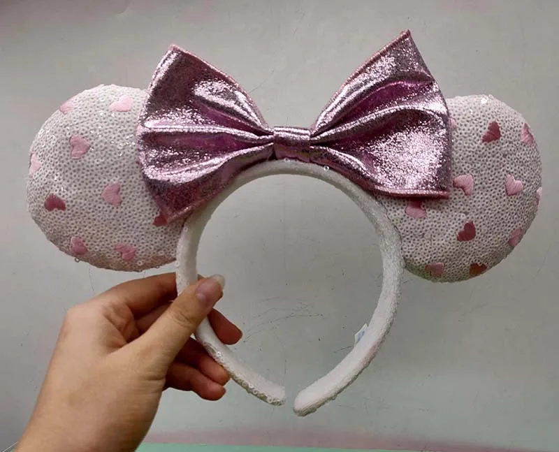 

2020 HONG KONG Minnie Ears White Heart Sequin Pink Bow Headband