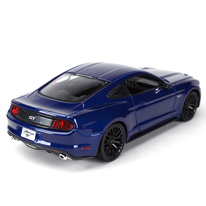 Maisto-Ford Mustang Leges, véhicules moulés sous pression, modèle de collection, jouets de voiture, 1:24, 2015