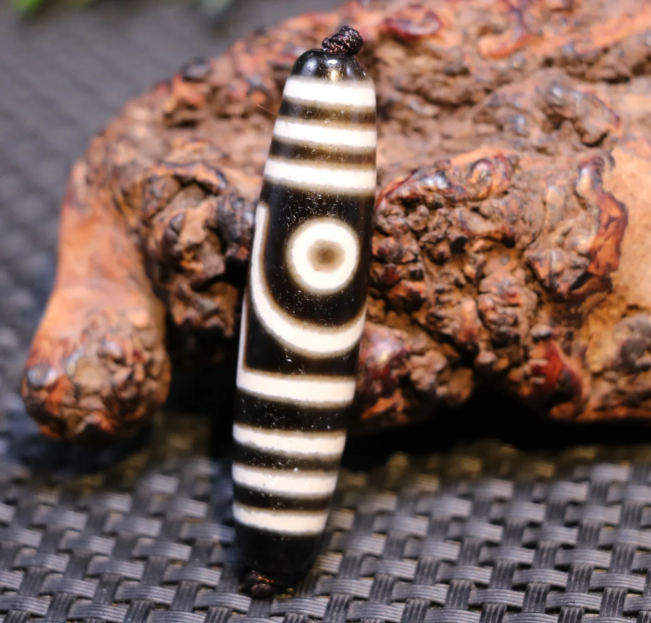 Magic Power Energy Tibetan Old Agate Black&White 2 Eye 6 Stripes dZi Bead Amulet Pendant Talisman UPD220102A15