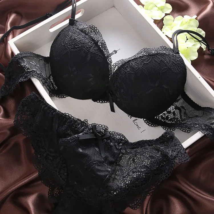 Europäischen Stil Sexy Bh Set Frauen Baumwolle Unterwäsche Sexy Spitze Höschen Weibliche Push-Up Büstenhalter Mode Einfarbig Dessous Set