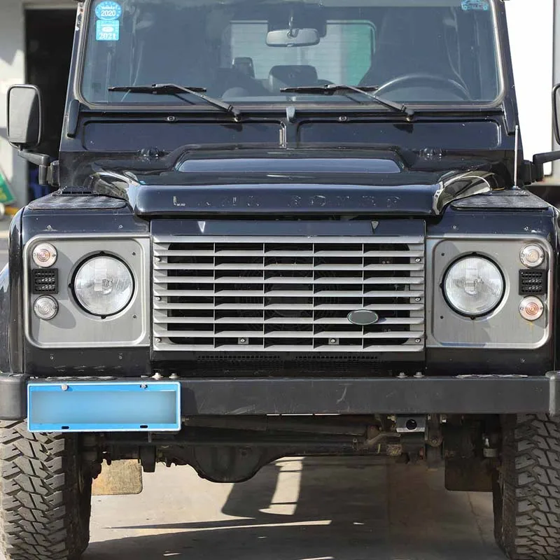 

For Land Rover Defender 90 110 2004-2019 Carbon steel Car headlight side mesh cover instrument table side air outlet mesh cover