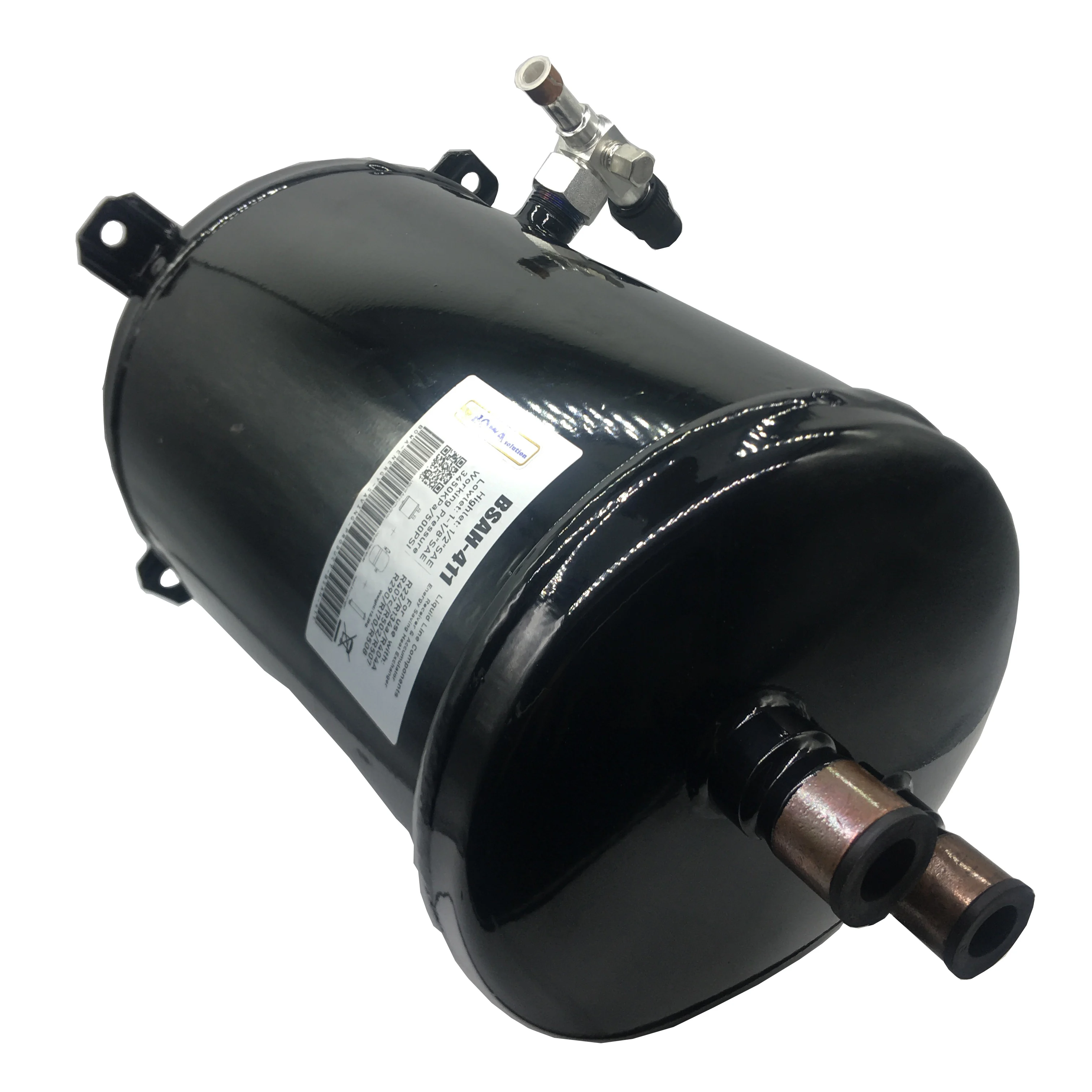 Un receptor de refrigerante combinado, acumulador de línea de succión y supercalentador y subenfriador es útil en unidades de refrigeración/cascada