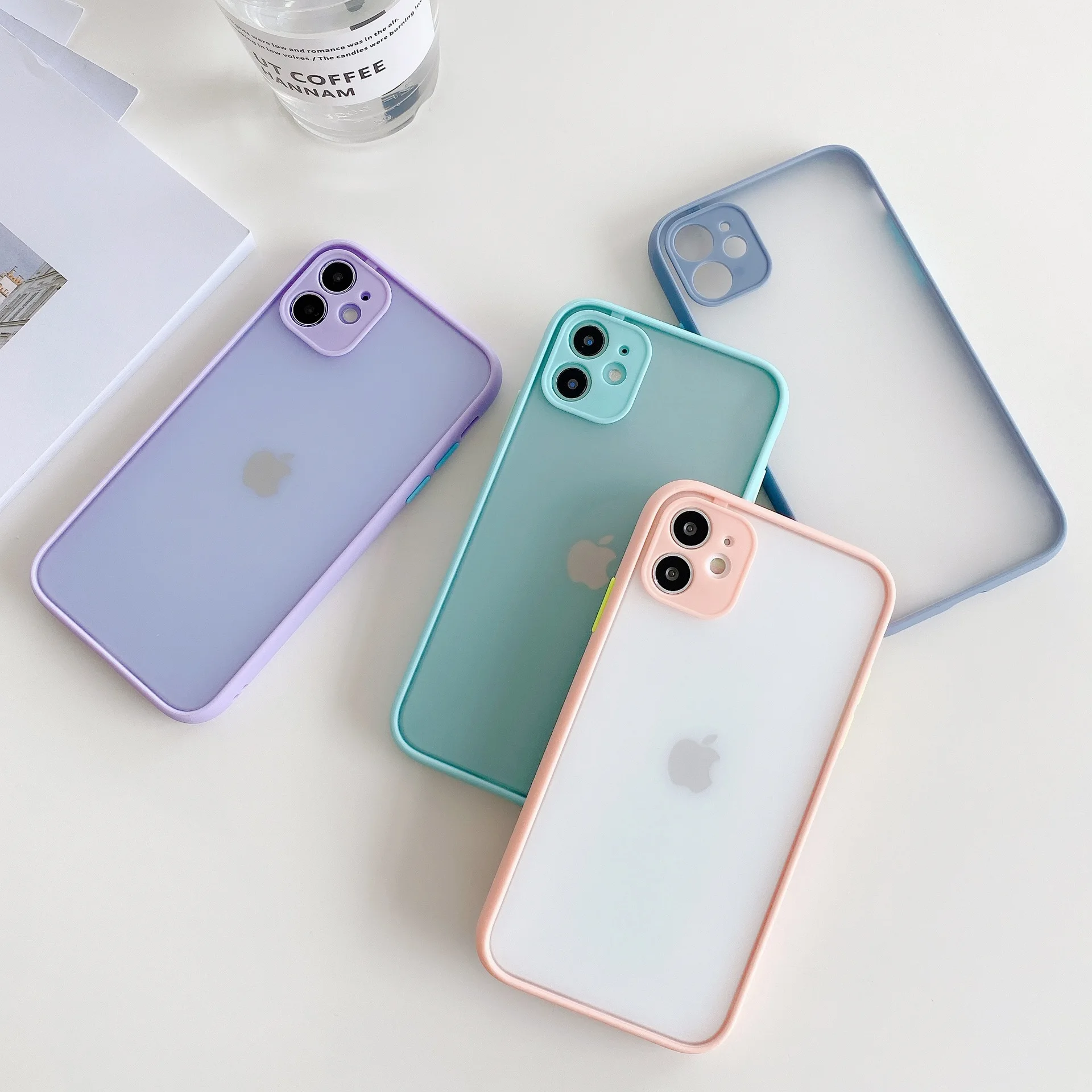 

Чехол для телефона iPhone 14 15 13 12 mini 11 Pro X XR XS Max 7 8 Plus SE2020, роскошный матовый защитный чехол с контрастной цветной рамкой