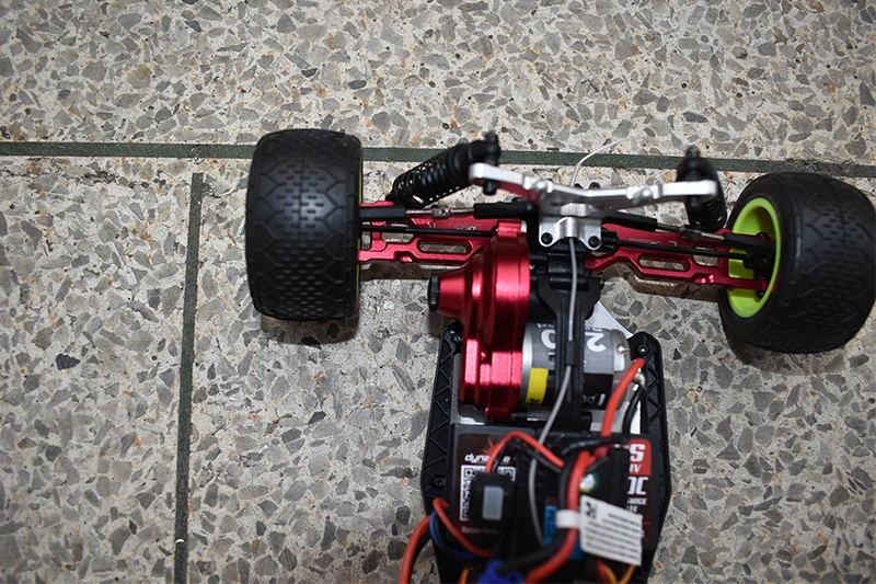 Brazo inferior trasero de aluminio GPM para camión de estadio Losi 1/18 Mini-T 2,0 2WD RTR reemplazar LOS214003