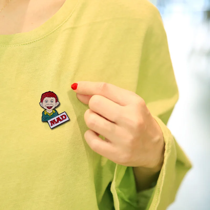 MAD Magazine Alfred E. Neuman Enamel Pin Vintage 90s Rare Collectable Badge What Me Worry? view 5