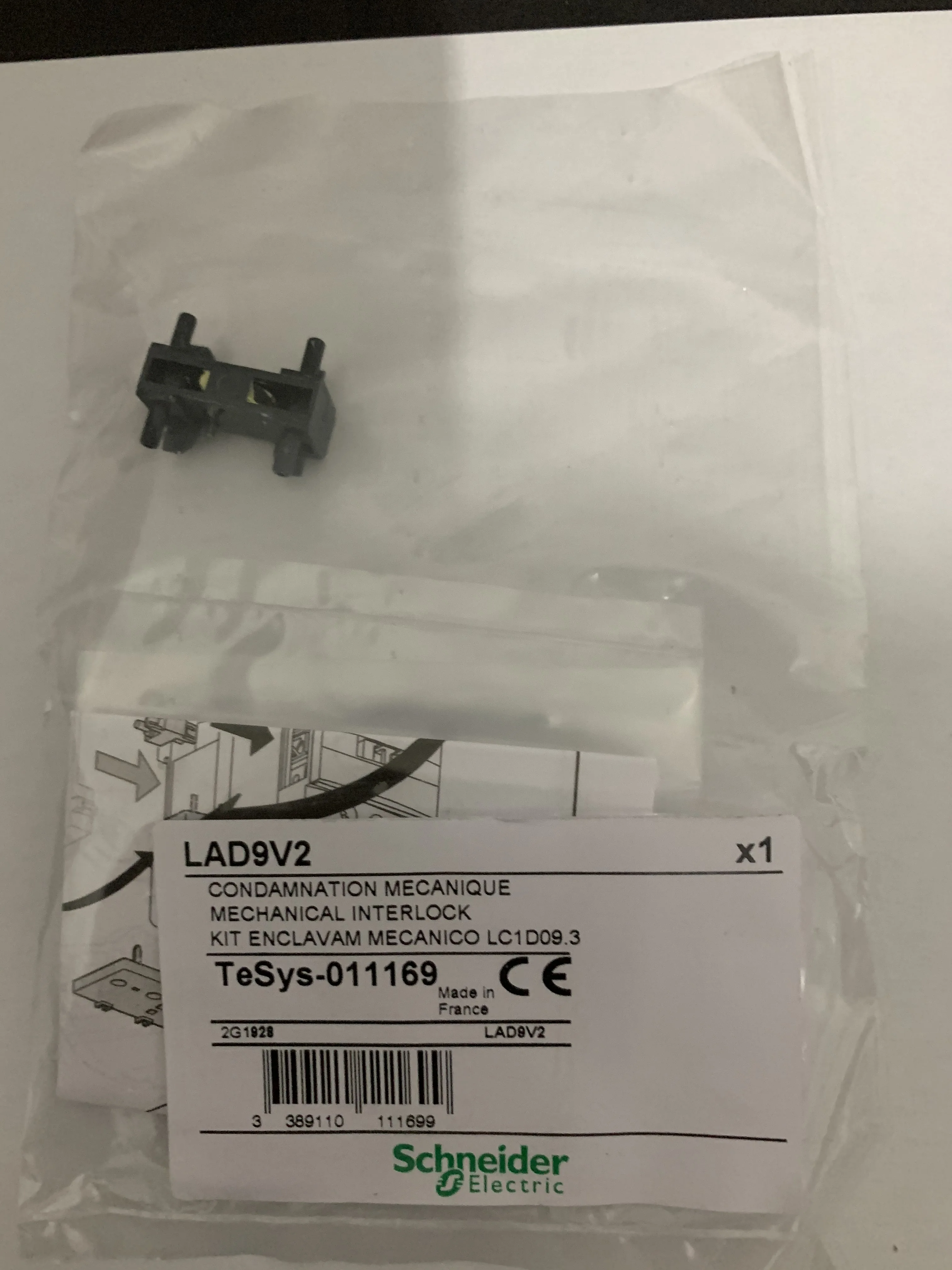 LAD9V2 Mechanical interlock, TeSys D contactors LC1D09-D38 LC1DT20-DT40