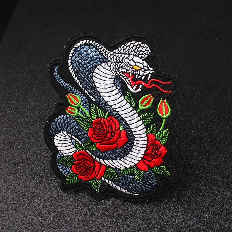 Parches Cobra Kai para ropa, parche de flores, parches bordados de motorista Punk para ropa, parches para planchar para chaqueta, parche de rayas