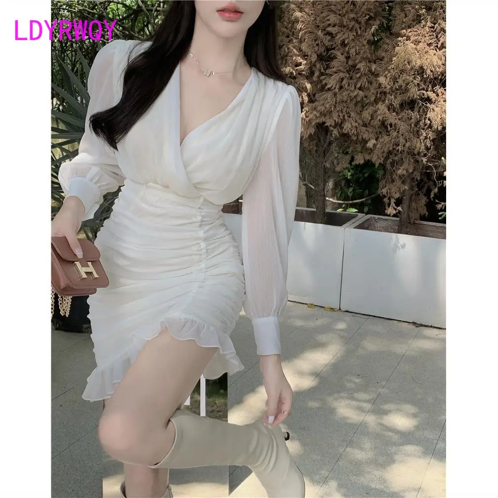 2022 autumn new French puff sleeve white dress female design sense wood ear chiffon