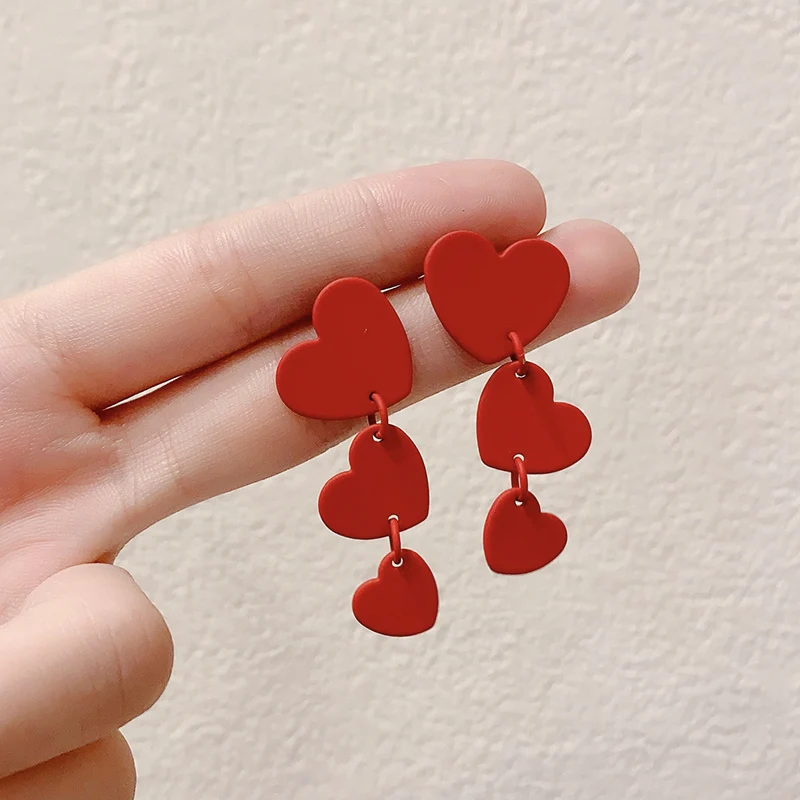 Chinese New Year Gifts Fashion Red Love Heart Clip Earrings Women Cute Simple Three Red Heart Clip on Earrings Without Piercing