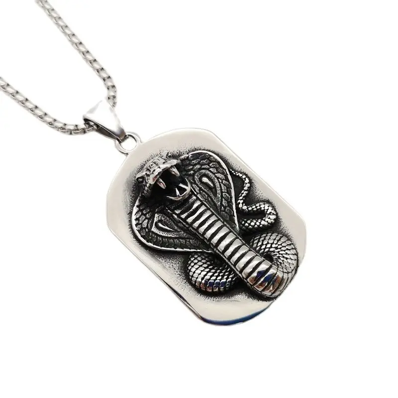 

2024 new Personal stylish cobra dog tag pendant necklace Vintage 316 Stainless steel Animal snake cobra hip hop necklace fashion