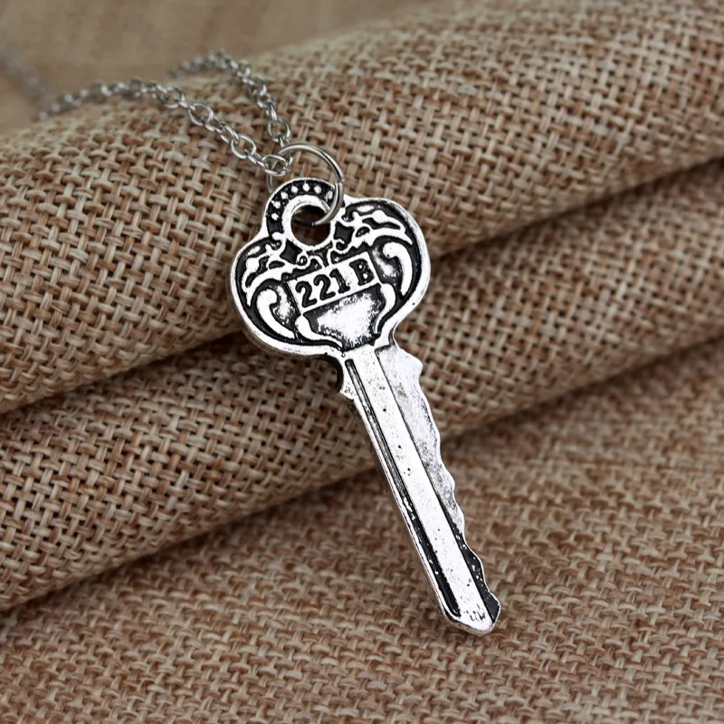 Vintage Color Sherlock 221b House Key Necklace Key Shape Pendant Necklaces For Women Men Fans Jewelry Cosplay Gifts