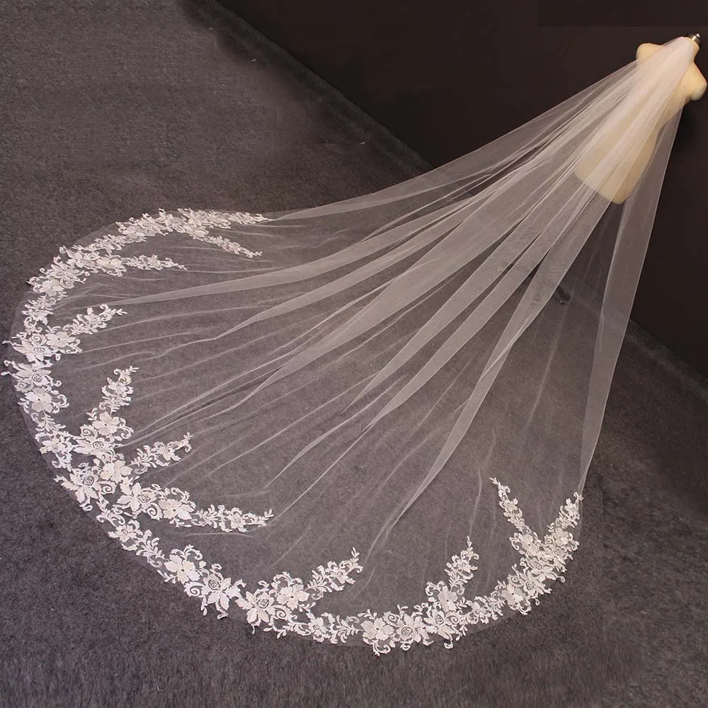 Beautiful High Quality Long Wedding Veil Lace Appliques Cathedral Bridal Veil with Comb White Ivory 3 M Veil Wedding Accessories