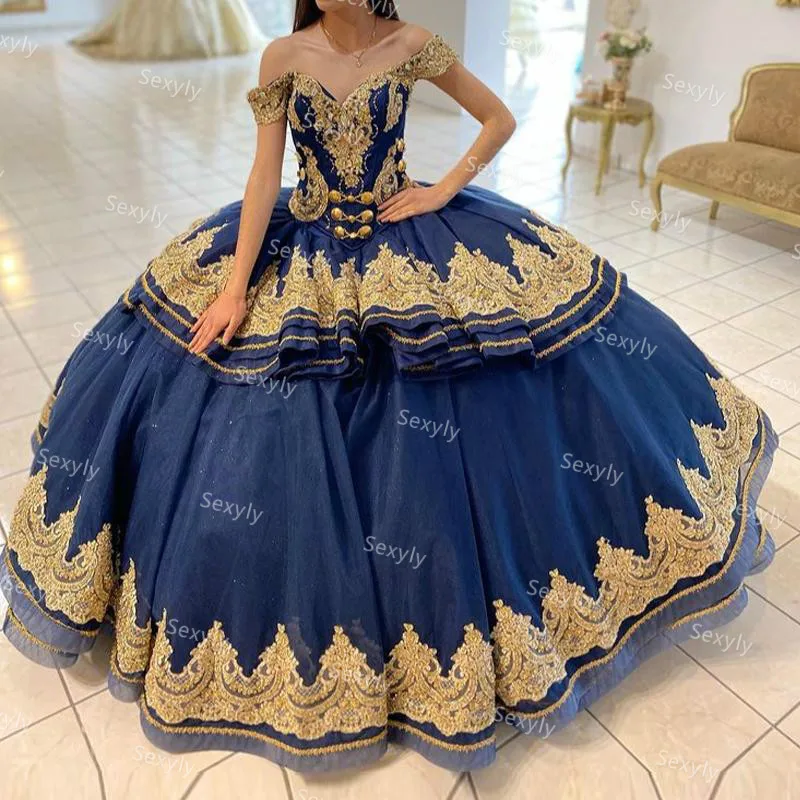 Princesa azul marinho quinceanera vestidos com apliques de ouro fora do ombro inchado tule rendas até aniversário doce 16 personalizado