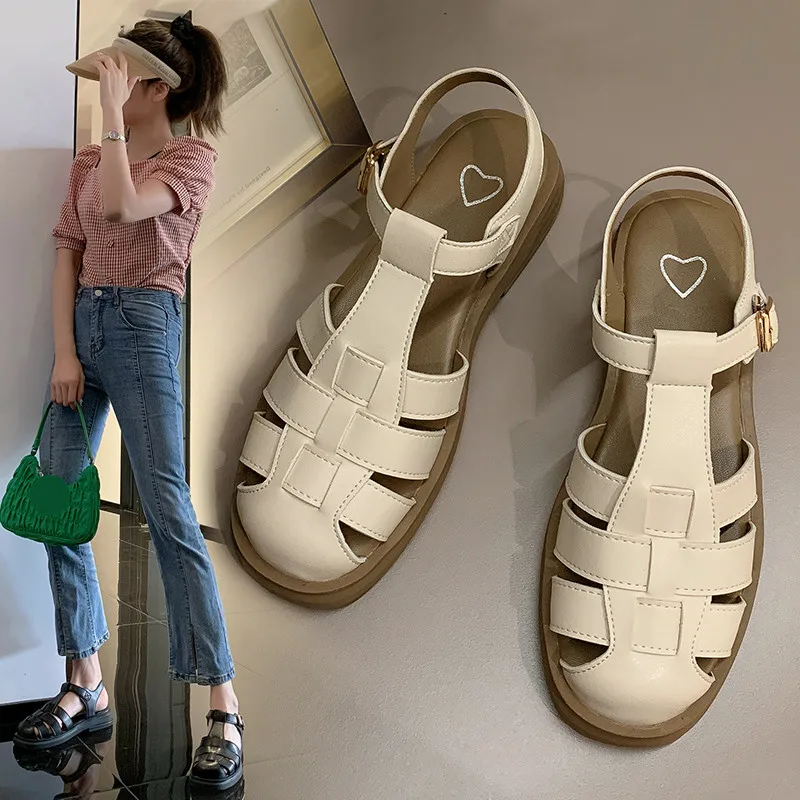 Shoes Closed Toe Sandals 2024 Women\'s Breathable Summer Heels Buckle Suit Female Beige New Fashion Low Girls Gladiator Flat Stra