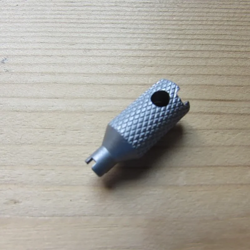 1 ชิ้นสแตนเลสสตีลมีดสกรูเครื่องมือกําจัดไขควงสําหรับ Microtec MT LUDT DIY แกนลบ Spanner ประแจเล็บ