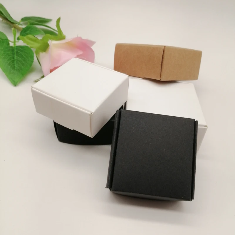 Caja de Papel Kraft para embalaje de joyas, cajas de cartón de regalo, exhibición de joyería Diy, caja de embalaje de almacenamiento, negro, blanco, 50 piezas