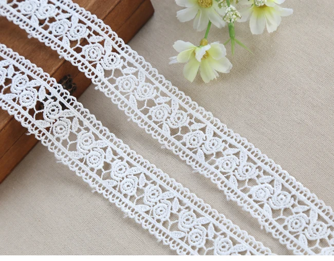 1yard Width:3cm （1.20“） High Quality Lace Rose Hollowed Out Water Soluble Laces Embellish for Cloth Embroidered (ss-422)