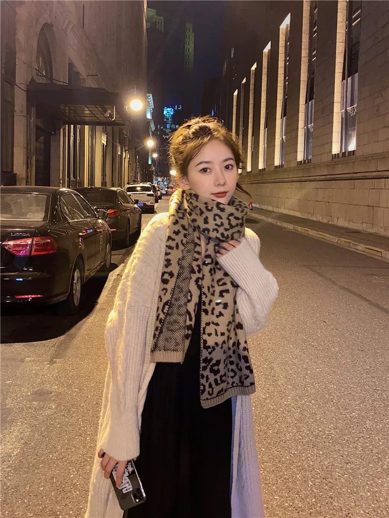 Leopard Print Scarf Women Winter Europe and America Fashion Thickening Warm Imitation Cashmere Knitting Wool Scarf Shawl