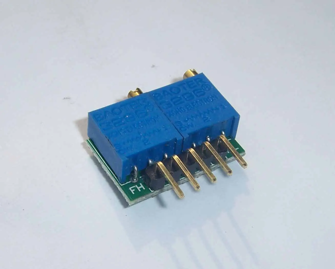 

VTP01 Square Wave Output Voltage Controlled Frequency Voltage Controlled Oscillator Can Set the Upper and Lower Limit Frequency