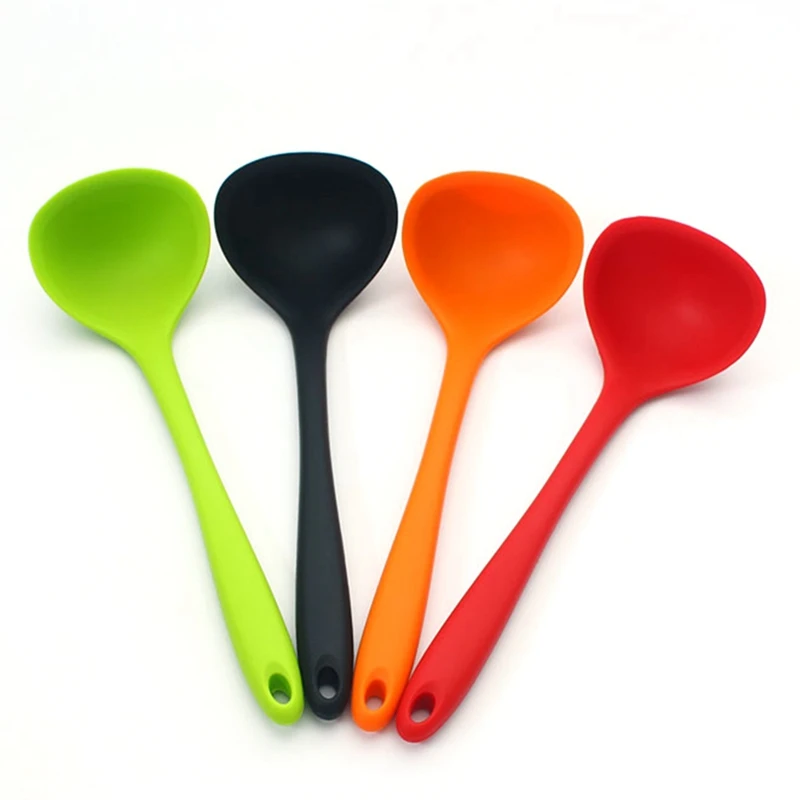 Ladle Spoon Silicone Nonslip Solid Color Kitchen Ladle Soup Scoop Tableware Rice Ladle Dinner Scoops Kitchen Supplies Cook Tool