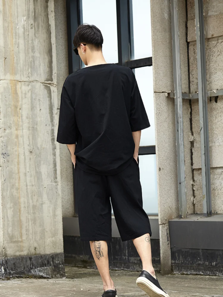 Men's Hip-hop casual Korean version men's summer short sleeve loose large black and white T-shirt