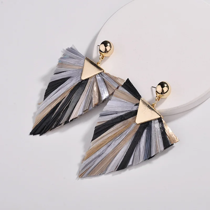 Triangle Hat Raffia Earrings Stitching Arrow Dangle Tassel Earrings for Women Fashion Jewelry  Korean Fashion Christmas Earrings image 3