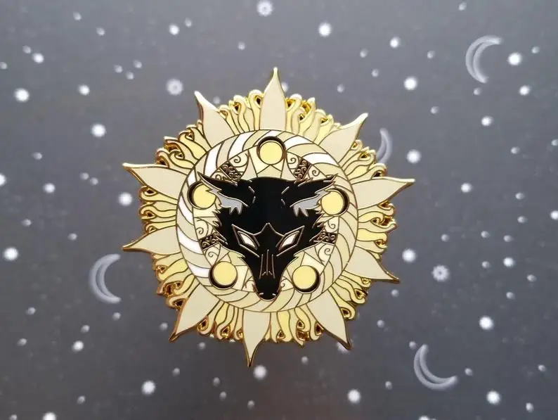 Skull Wolf Enamel Pin Okami Brooches Dark Romance Brooch Animal Wild Life Badge Demon Art Jewelry