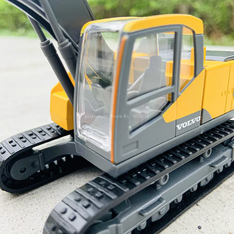 Bburago 1:50 Volvo excavator model high imitation die casting metal children toy boyfriend gift simulation alloy car collection