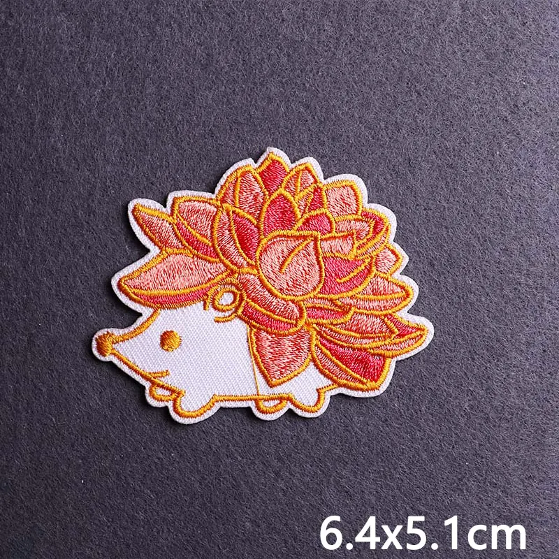 Cartoon Hedgehog Flower Applique Iron On Patches On Clothes Cute Animal Embroidered Patches For Clothing Stickers Badges Sewing