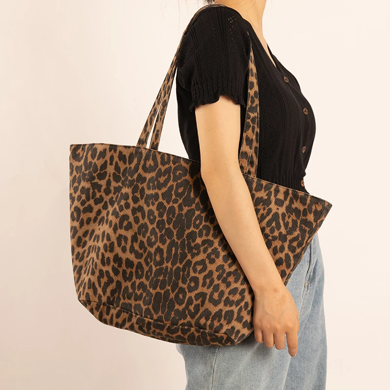 Casual tote bags for women big bag designer leisure high quality handbag large capacity Leopard Print canvas bag for shopping