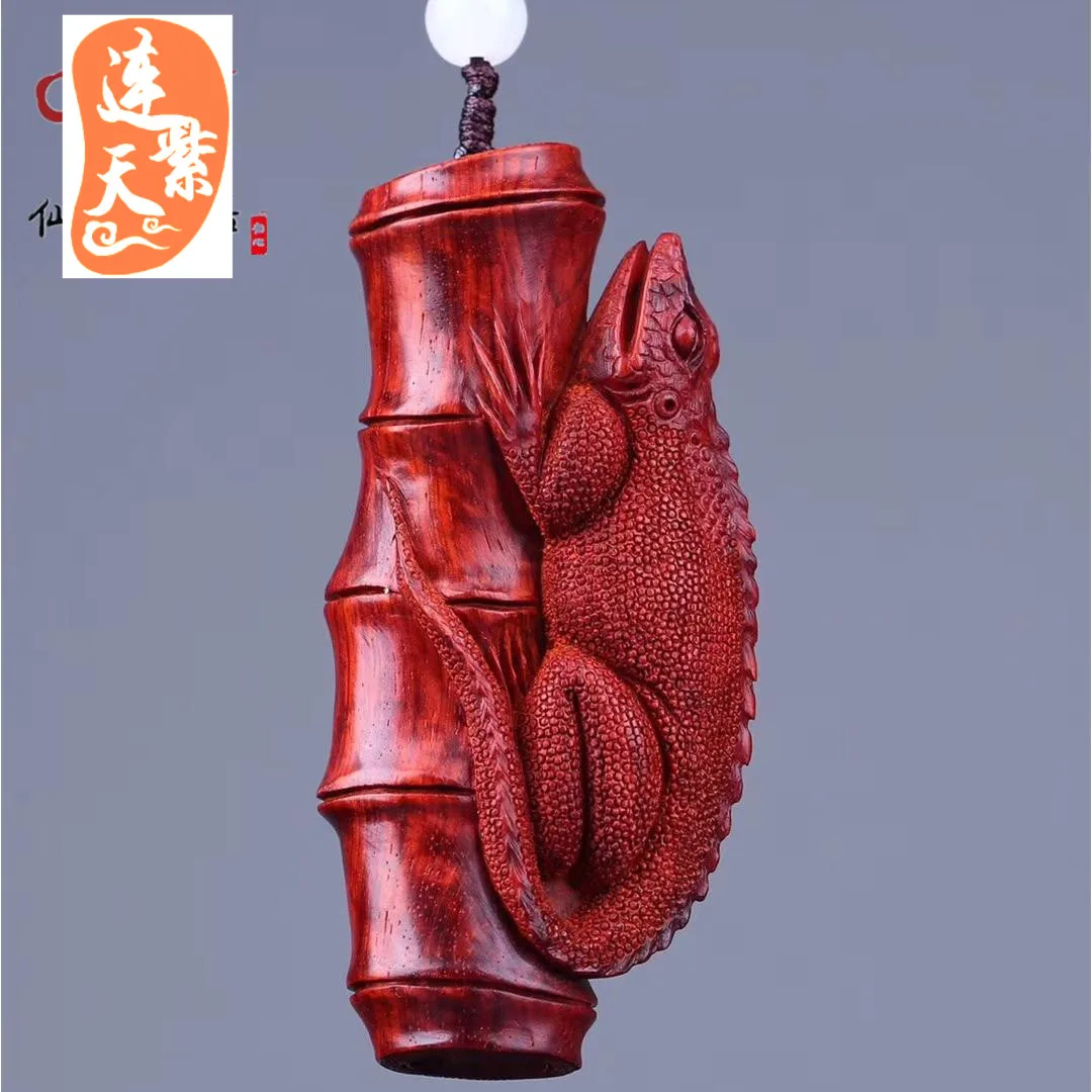 India Lobular Red Sandalwood qing dao Lizard Pixiu Hand Pieces Suction Hundreds Steadily High sheng wen Play Pendant Car Hanging