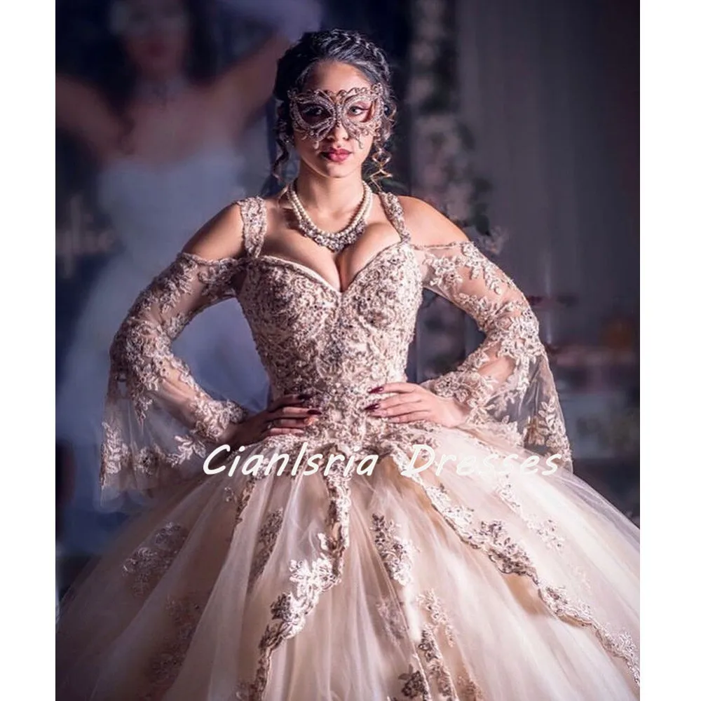 Quinceanera Kleider Ballkleid Tüll Appliques Perlen CrystalsMexican Mädchen Geburtstag Kleid Süße 16 Kleid