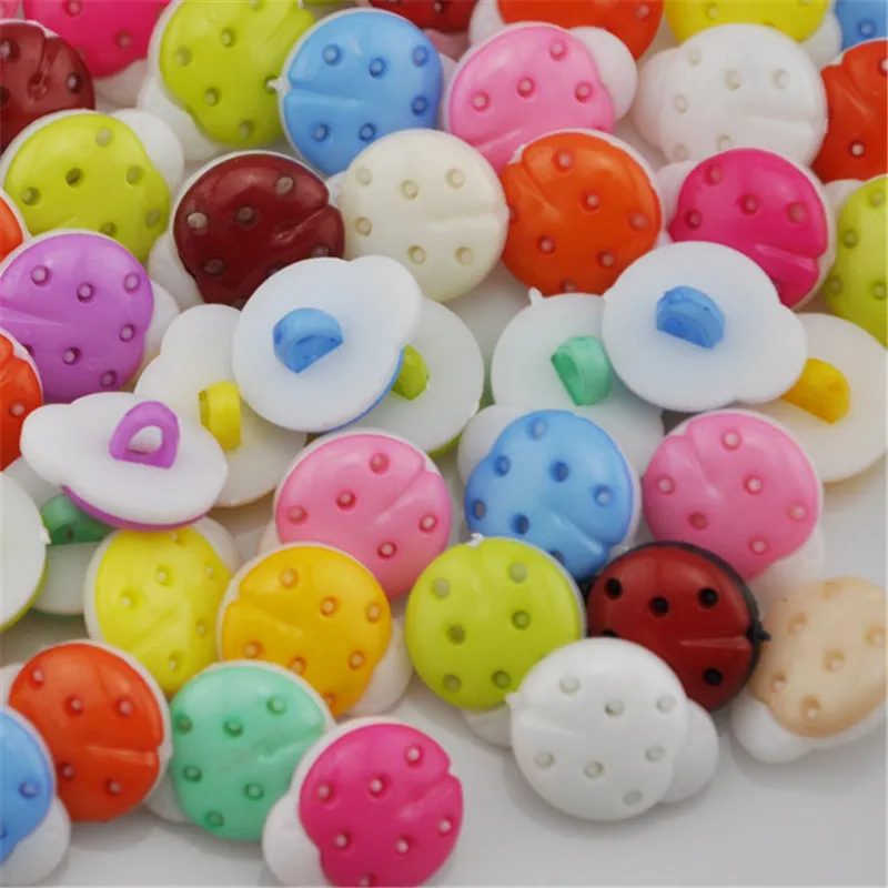 100pcs  Plastic Ladybug Buttons backhole sewing lots PH77