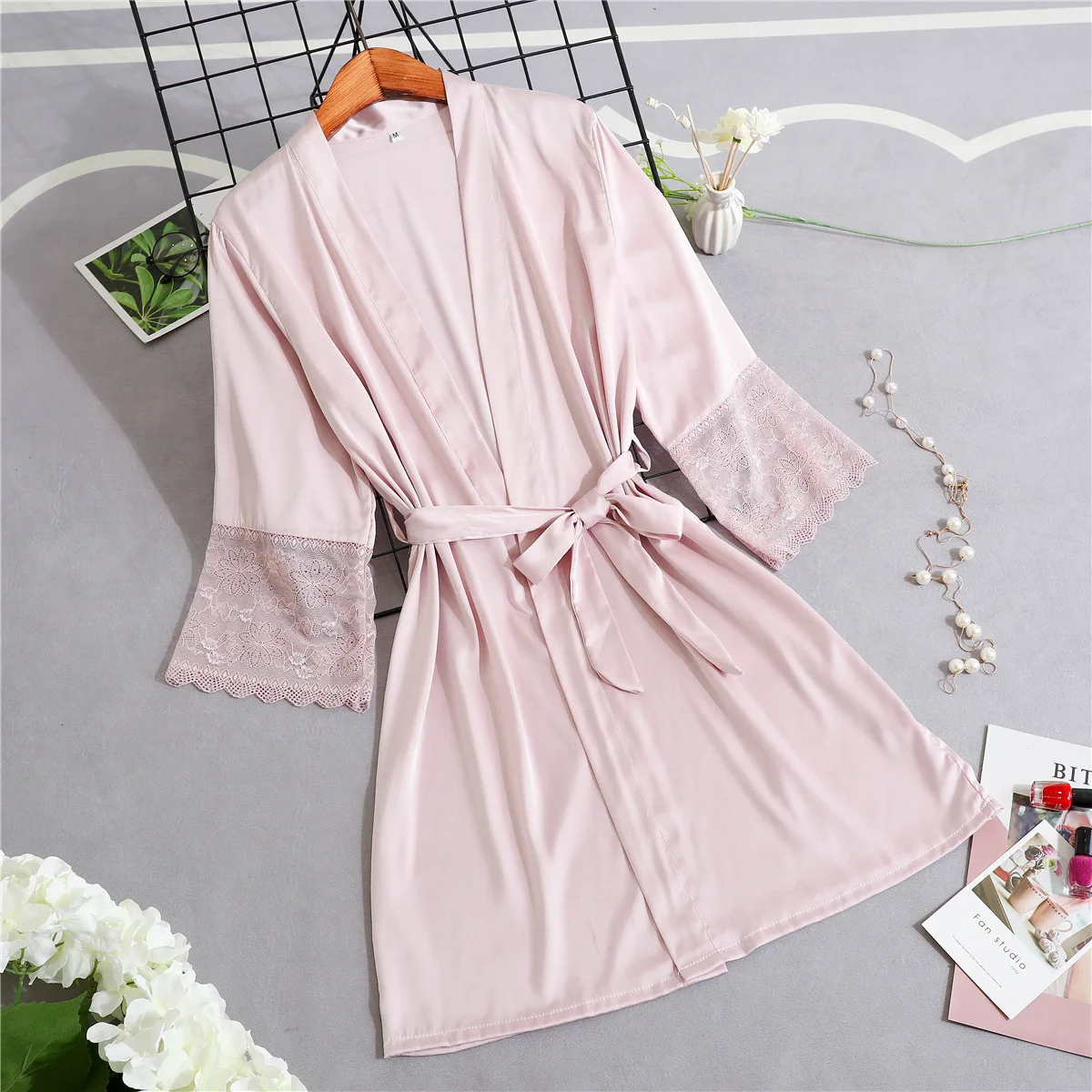 Lace Kimono Gown Mini Half Sleeve Novelty Bride Bridesmaid Wedding Robe Casual V-Neck Home Clothing Soft Sleepwear Negligee