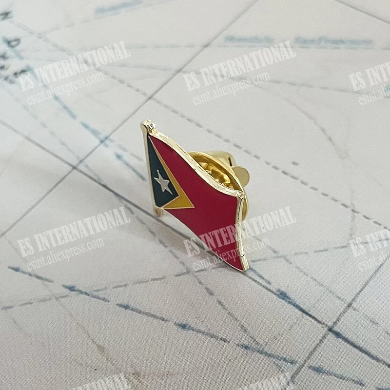 Timor Leste National Flag Lapel Pins Crystal Epoxy Metal Enamel Badge Paint Brooch Souvenir Suit Personality Commemorative Gifts