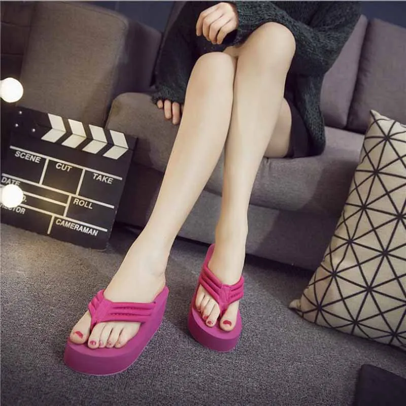 2021 summer new style flip flops women\'s super high-heeled slope with non-slip beach flip flops casual slippers women