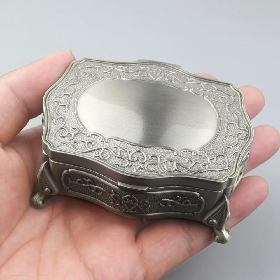 ROSIKING Emboss Alloy Metal Music Box Wind Up Anastasia For Frends Girl and Children Birthday Gift