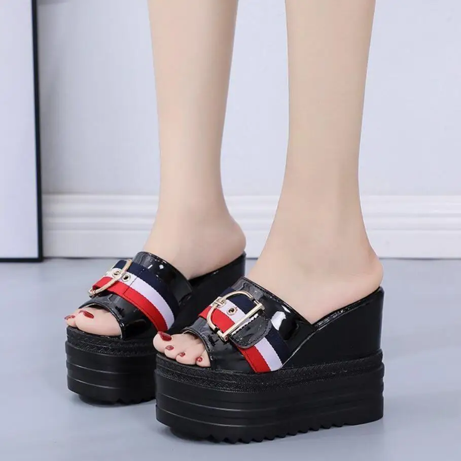 2024 Women Bottom Wedge Slippers Summer Fashion With All-Match Sexy Thick Soled Sandals Shoes Women Flip Flops Slipper Female