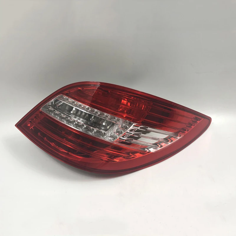 LED Tail Light Lamp Assembly Rear Left / Right For Mercedes-Benz W251 R280 R300 R320 R350 R400