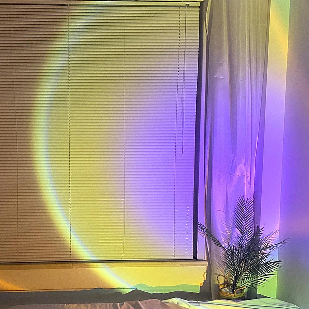 USB Sunset Lamp Rainbow Sunset Projection Lamp Atmosphere Night Light Background Wall Decoration Photography Rotation Sunlight