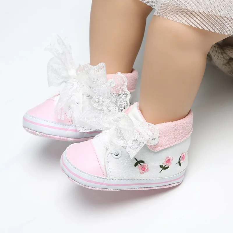 Newborn Princess Shoes  Girls Embroidery Floral Infant Soft Mesh Tie Shiny Shoes First Walkers 0-18M