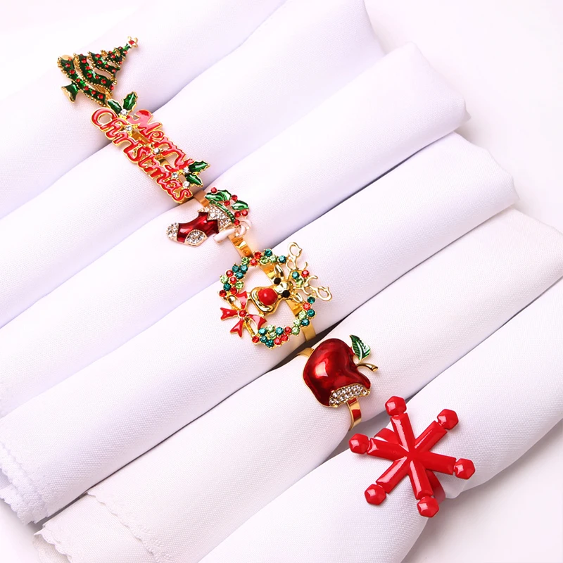 Christmas Napkin Ring Holders Metal Xmas Wreath Bell Elk Santa Napkin Holders Ring Wedding Banquet Hotel Dinner Table Decor