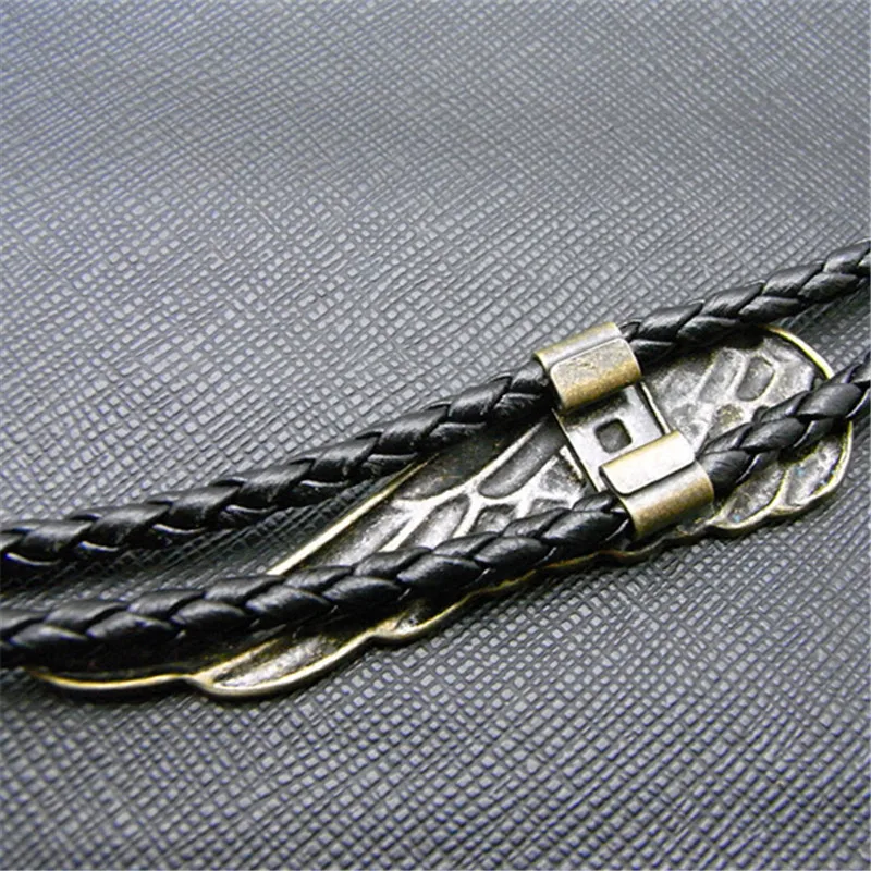 Bolo tie – collier rétro en cuir avec chaîne et ailes, pendentif long