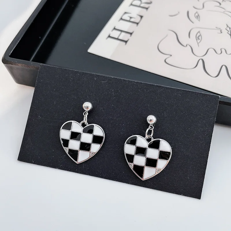 Chess Checkered Heart Earrings Fashion Retro Love Pendant Necklace Women Personality Girl Blue Black Earring necklace set